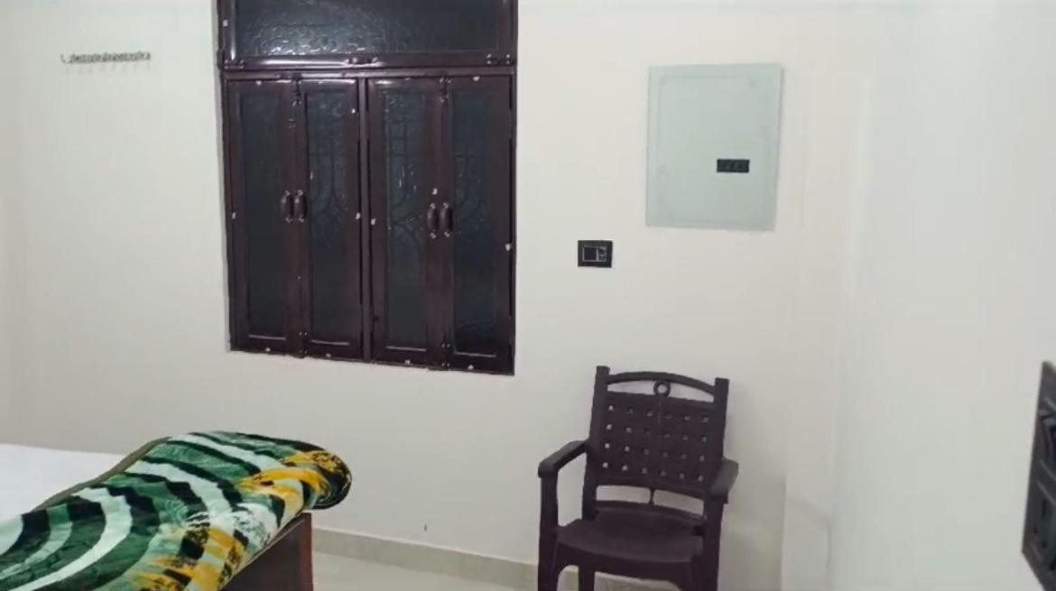 White House Homestay Prayagraj Exterior foto
